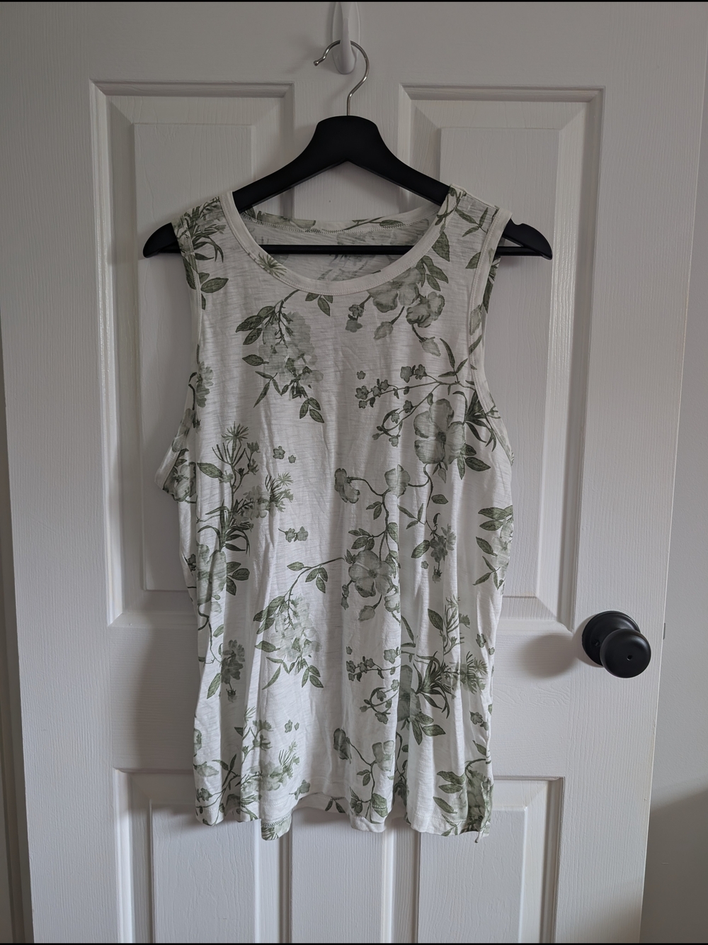 24/7 By Maurice's Women's White Sleeveless Top Green Floral Cotton Blend Size 0X